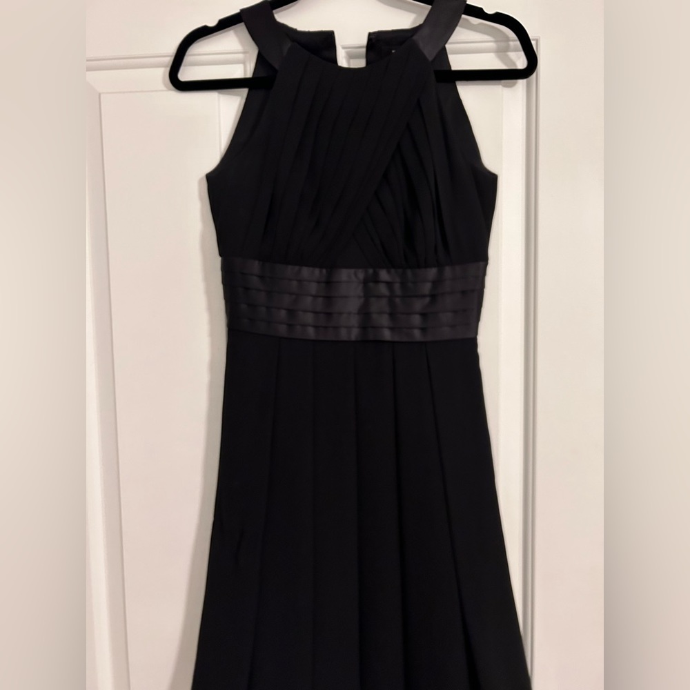 White House black market Size 0